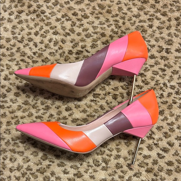 Kurt Geiger Two-Tone Pink and Orange Pointed-Toe Pumps - Picture 4 of 5